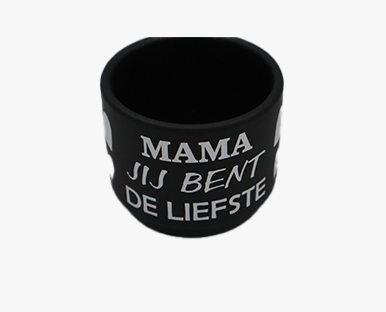 mama-f7f7f7
